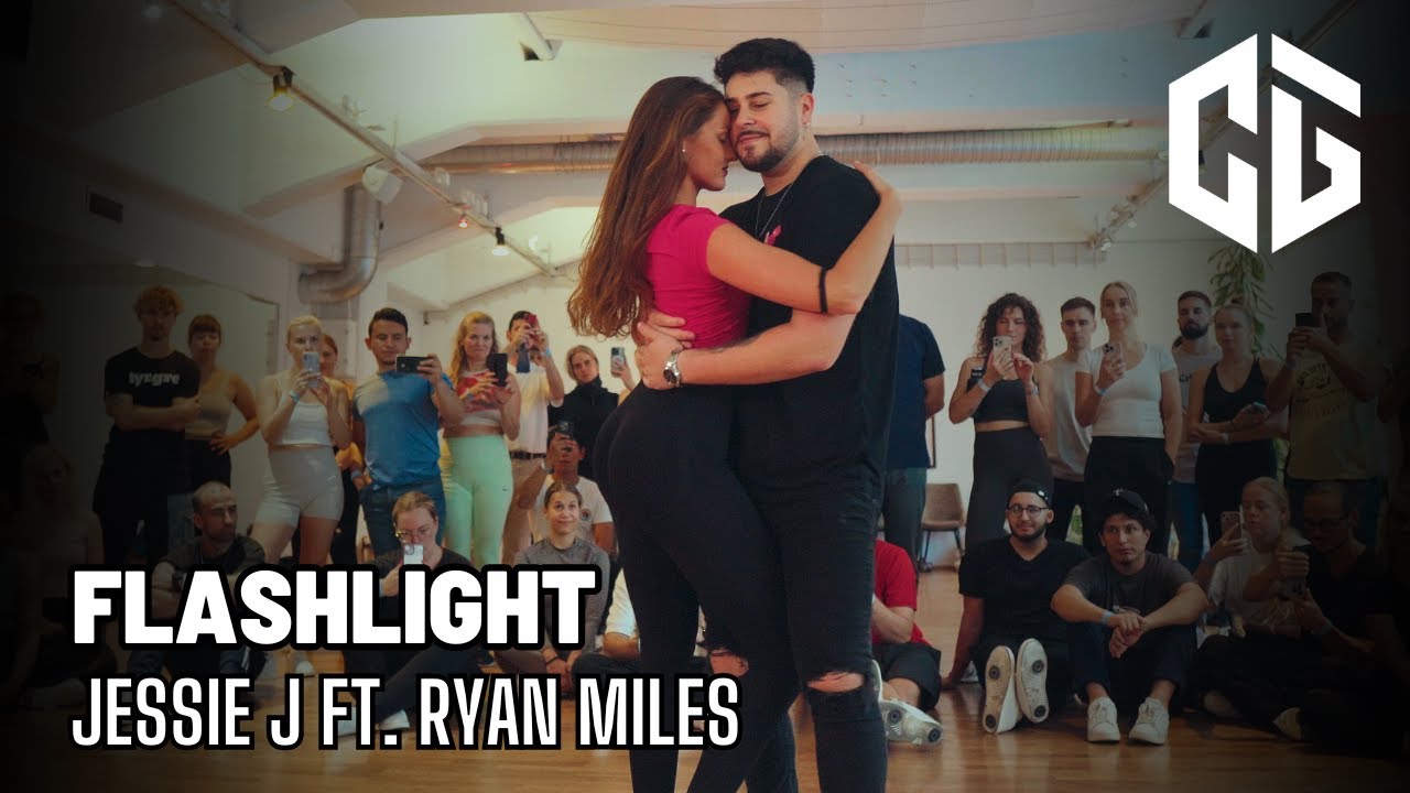 CRISTIAN Y GABRIELLA | Bachata 🎵 FLASHLIGHT - JESSIE J FT. RYAN MILES