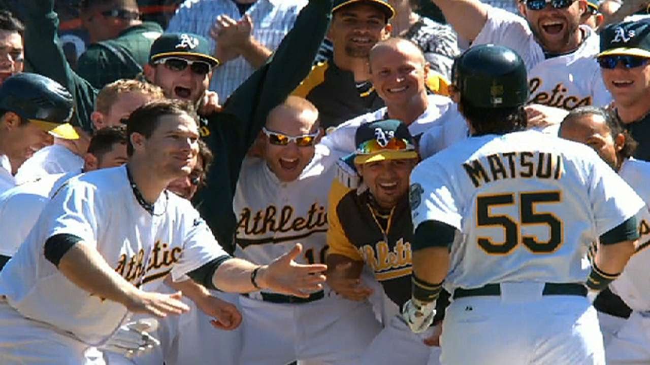 Matsui blasts a walk-off homer in the 10th