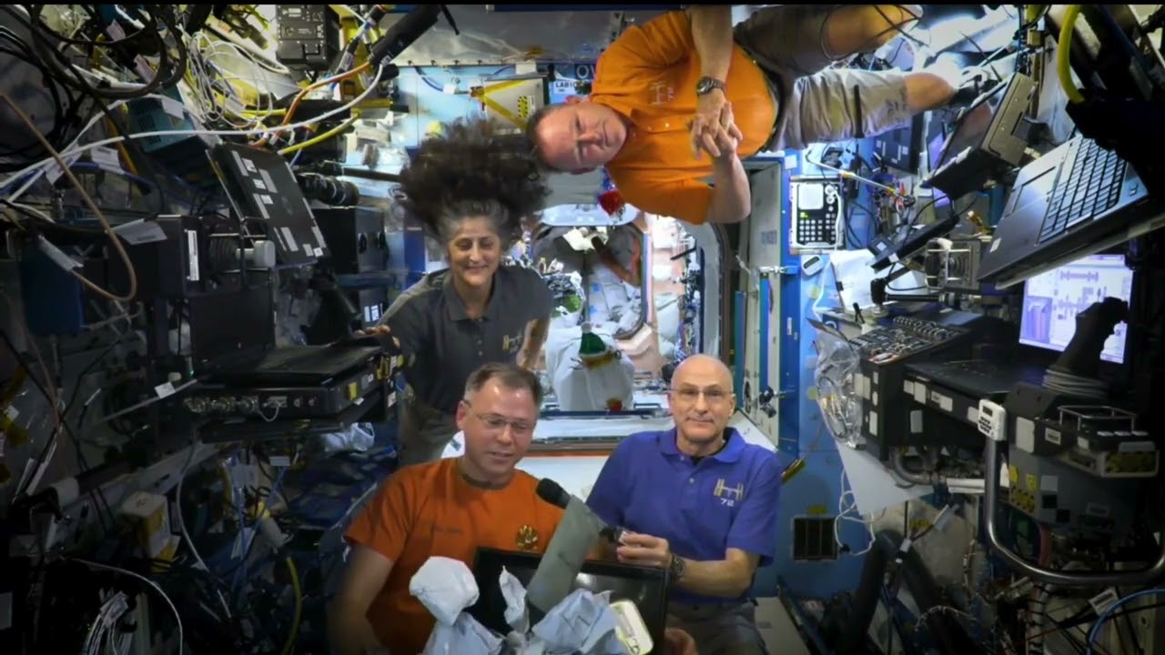 NASA Expedition 72 Crew Shares Thanksgiving Message 🛰️🌍🦃🌌