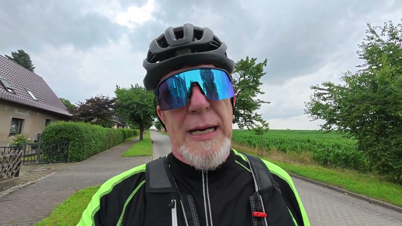 Neues Stück des Allerradweges bei Gehringsdorf mit Test einer Lenkerhalterung für die INSTA360 X5
