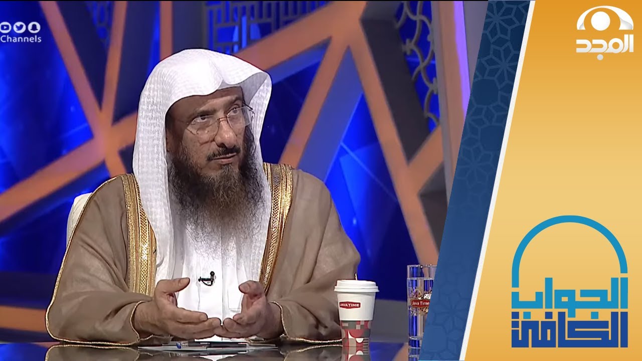 من حلف على صديقه بألا يدفع وصديقه حلف بأن يدفع؟ فماذا يفعلون؟ والشيخ الماجد ليش هالحركات!! أشغلتونا
