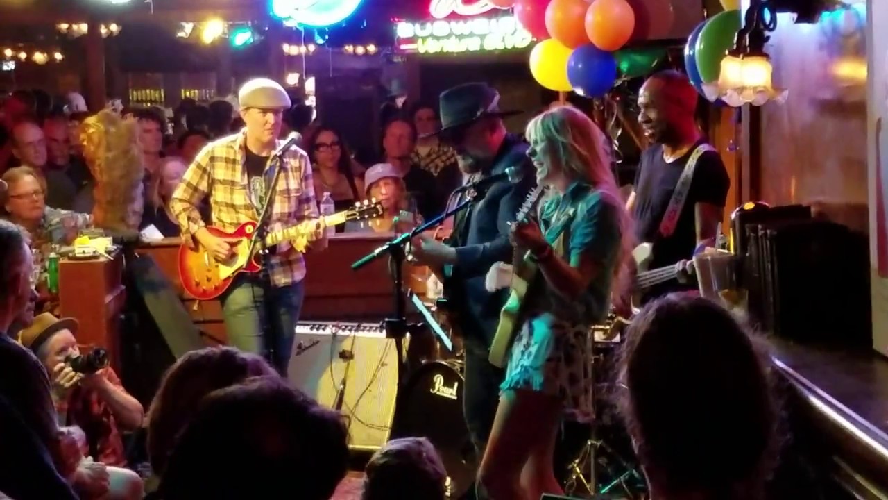 Sarah Rogo w/ Joe Bonamassa and Jimmy Vivino (Live at the Sugar Mill)