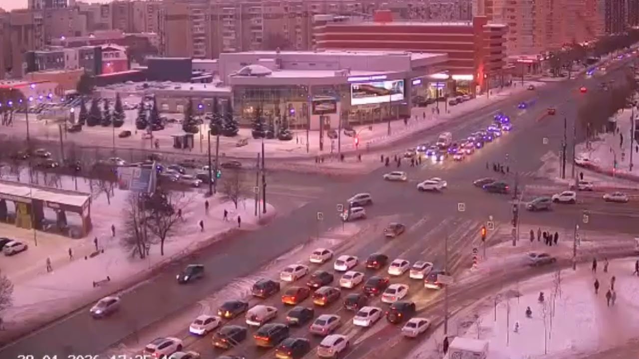 The intersection of two streets #transport #traffic #automobile #winter #snow