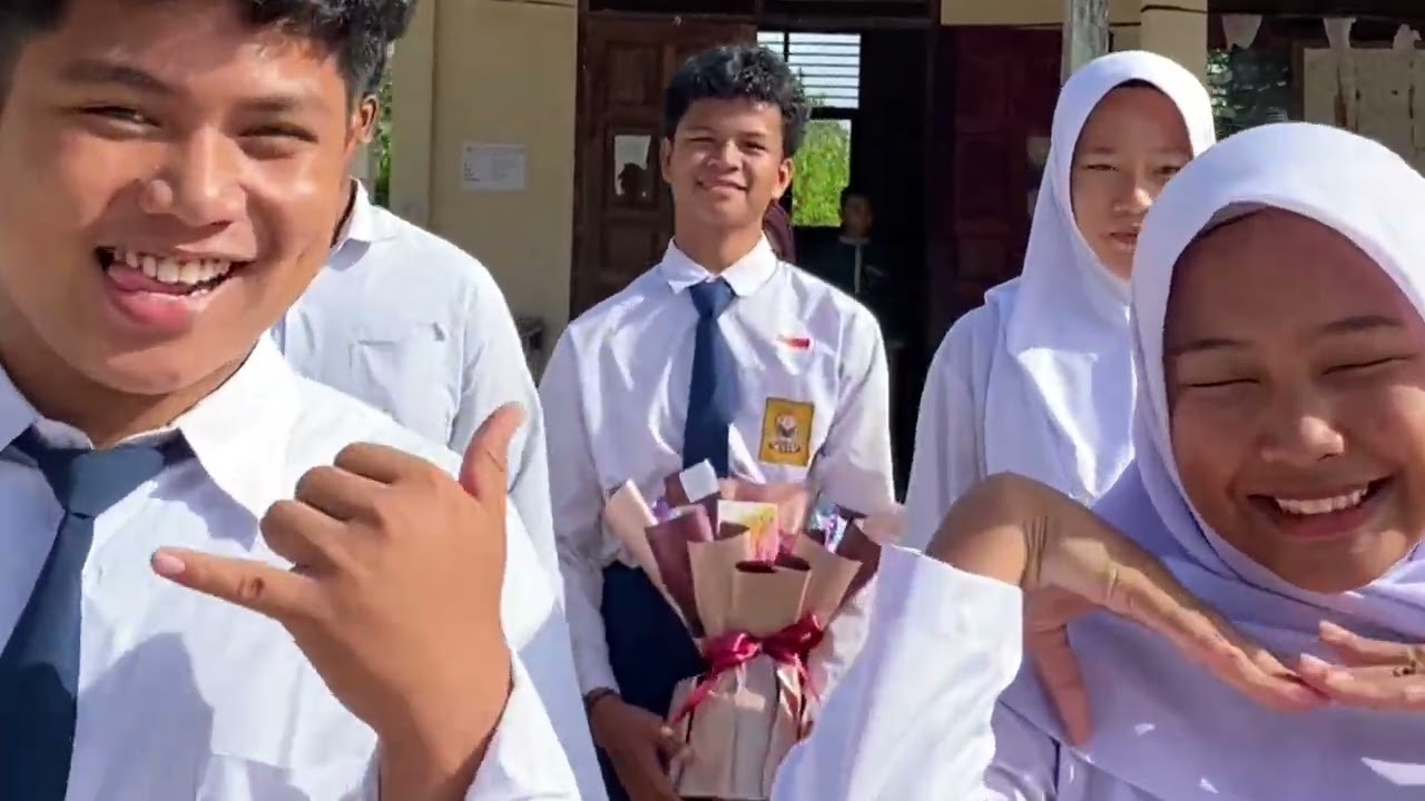 VIDEO ANGKATAN KEDUA SMPIT NATUNA INSAN QURANI
