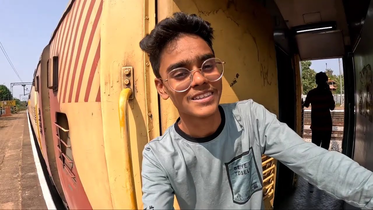 BHATKAL To BANGALORE VLOG part :1 TILL MANGALORE VLOG ( IN TRIN ) #train #travel #vlog