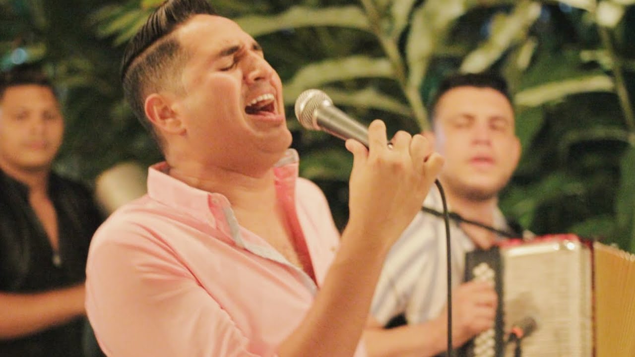 Páginas de oro - Saul Lallemand & Aldair Velasquez