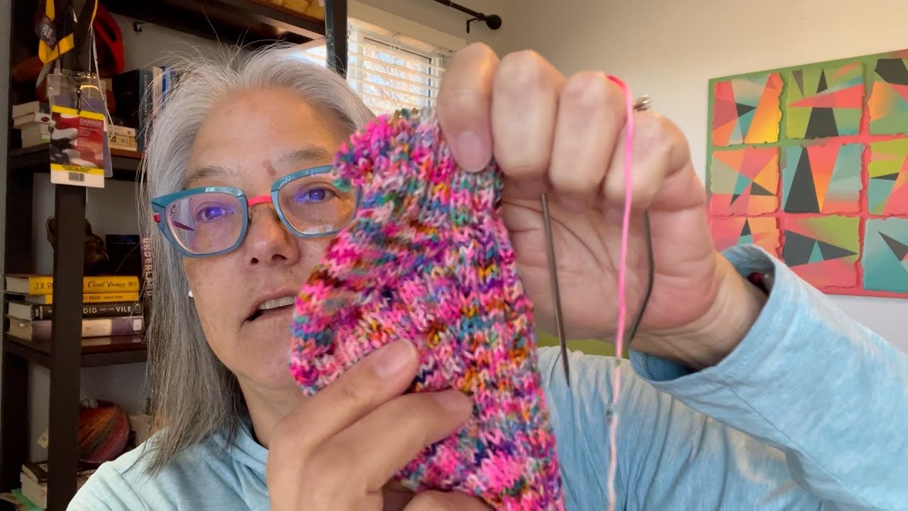 Excited About the Fleegle Heel & Wrestling Alligators | BobbleHeadKnits Knitting Podcast Ep. 83