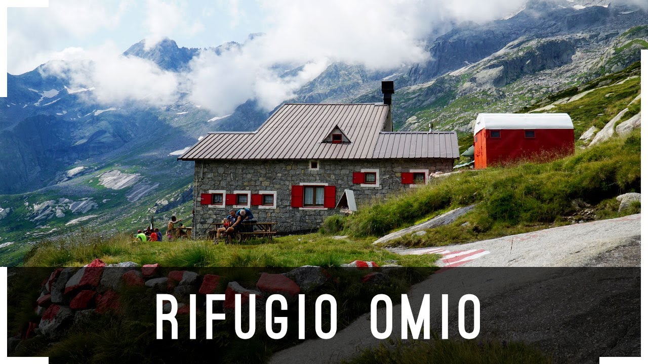 Rifugio OMIO, l'ultima camminata in Val Masino