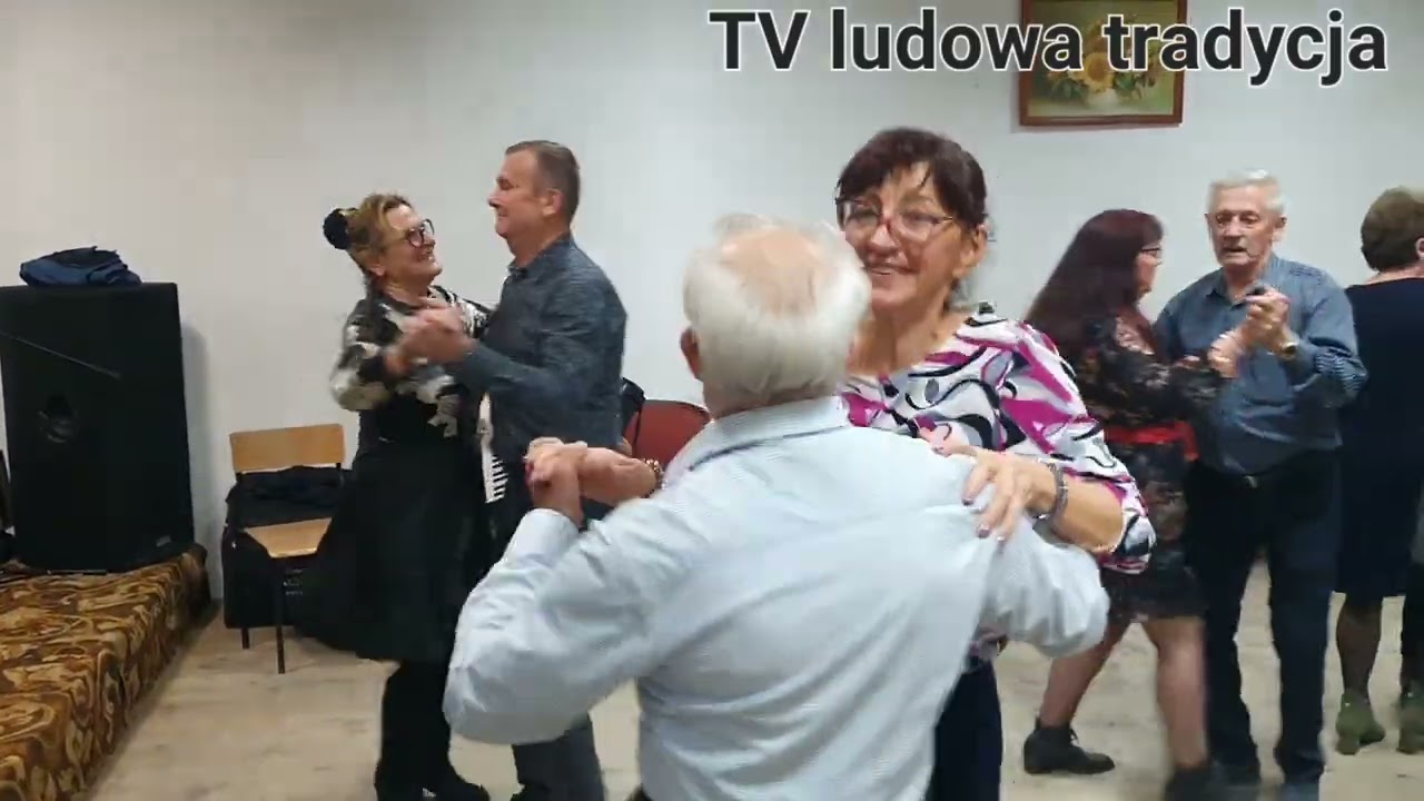 23 11 2025 TAK BAWI SIĘ SYCYNA nawet muzykant Mirek z Bogusią wirują 