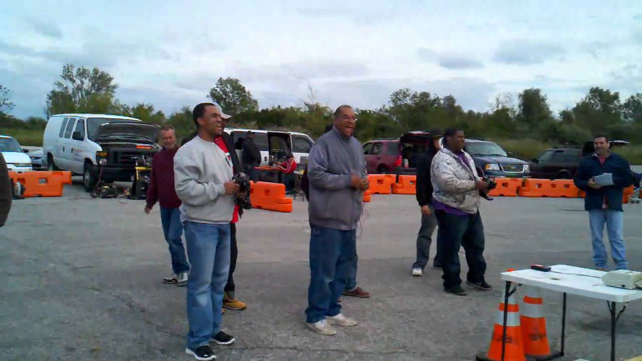 1/4 scale Pro Stock vs 1/5 scale FG www.nitrostreets.com