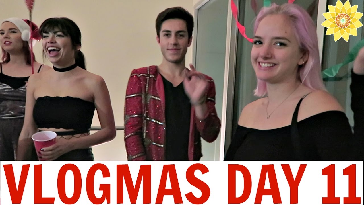 CHRISTMAS PARTY | VLOGMAS DAY 11 | 2016