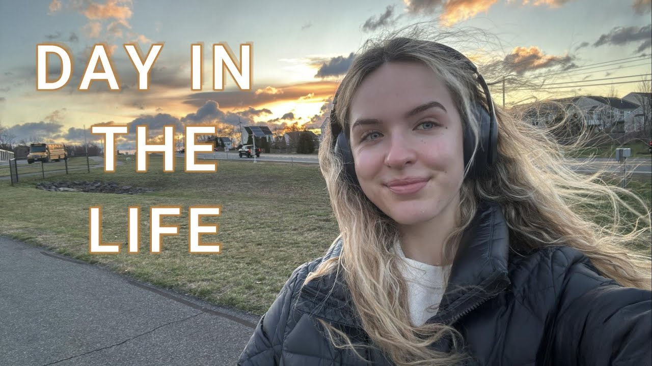 DAY IN THE LIFE- Full Day of Eats, Running, Diet Plans, Grocery Haul, Podcast, + more!