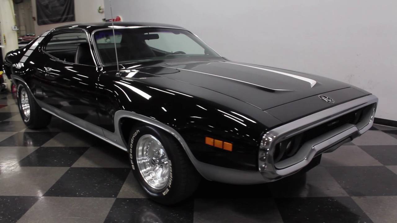 3525 CHA 1971 Plymouth Road Runner Tribute