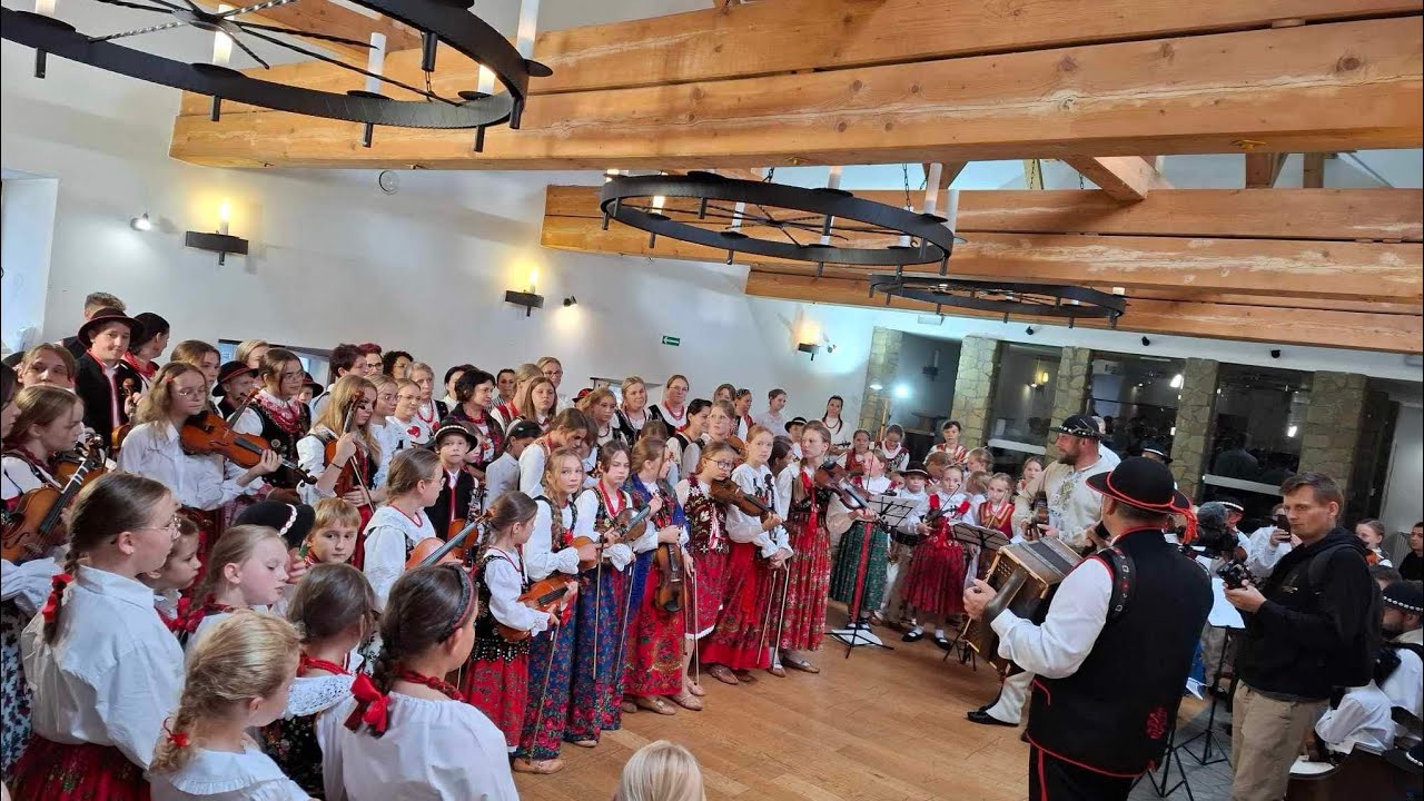 Biesiada Lachy&Górale- Kapela Ludowa Głos Beskidu & Kapela Dziewięćsił