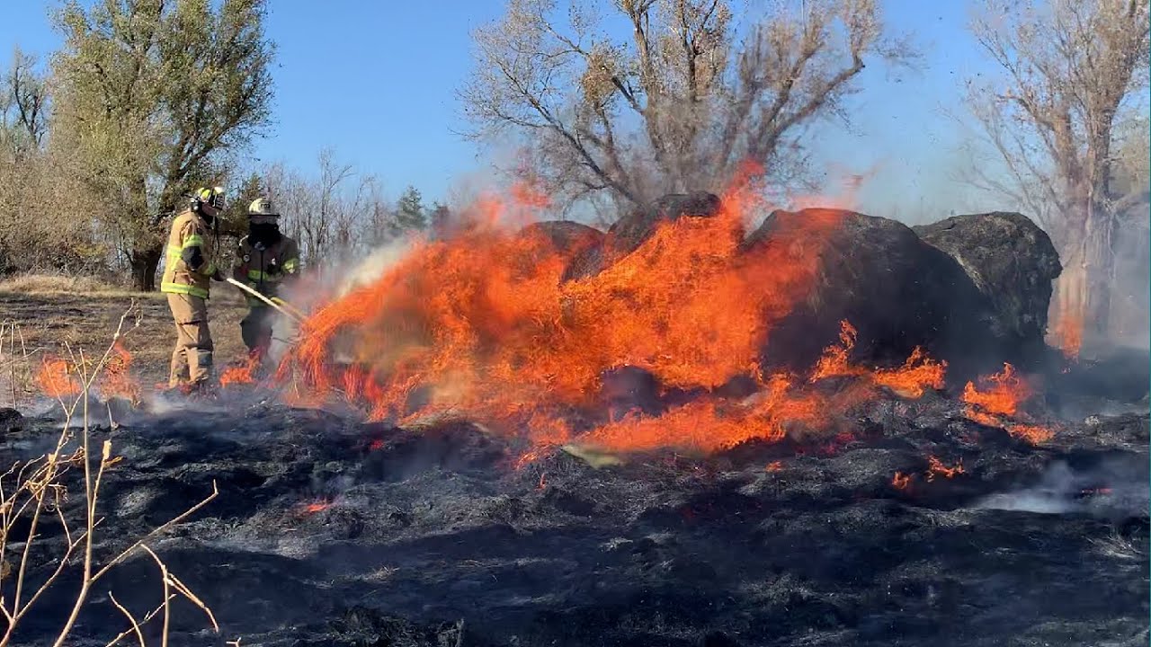 Piedmont Hay Bale Fire 192nd St & Piedmont Rd 12/5/21