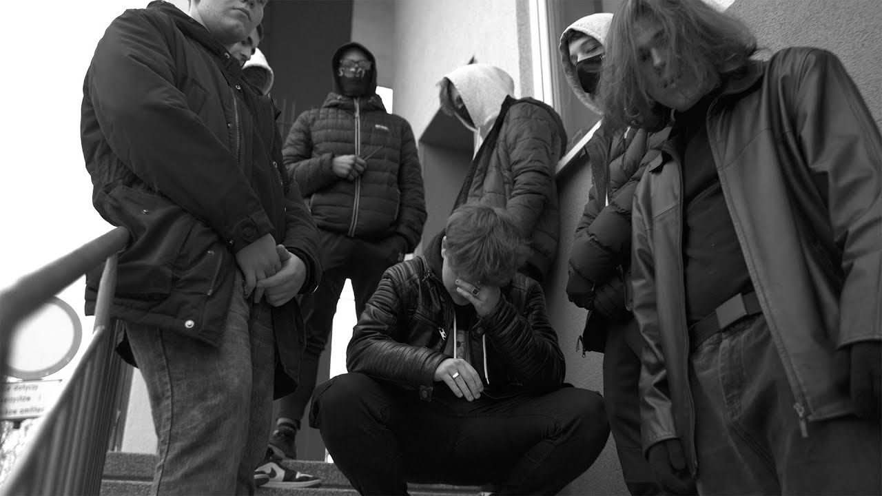 Eqo - Ciemne ulice feat. Introwertyk (Official Video)