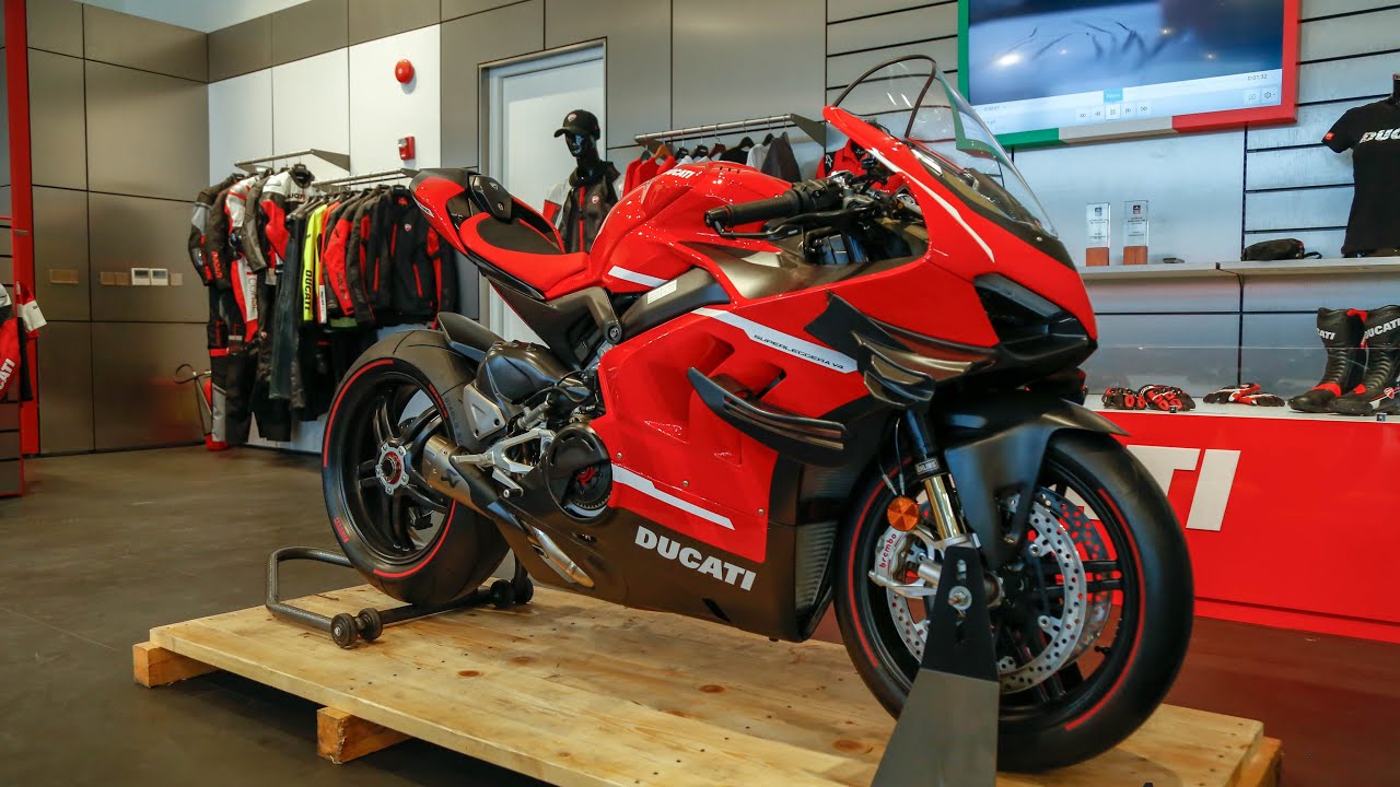 Soi mô tô Ducati Superleggera V4 của đại gia 
