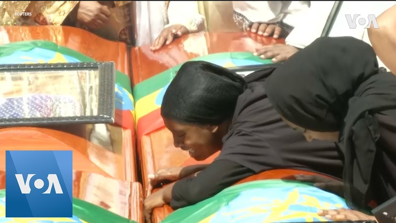 Ethiopians Hold Mass Funeral Ceremony for Crash Victims