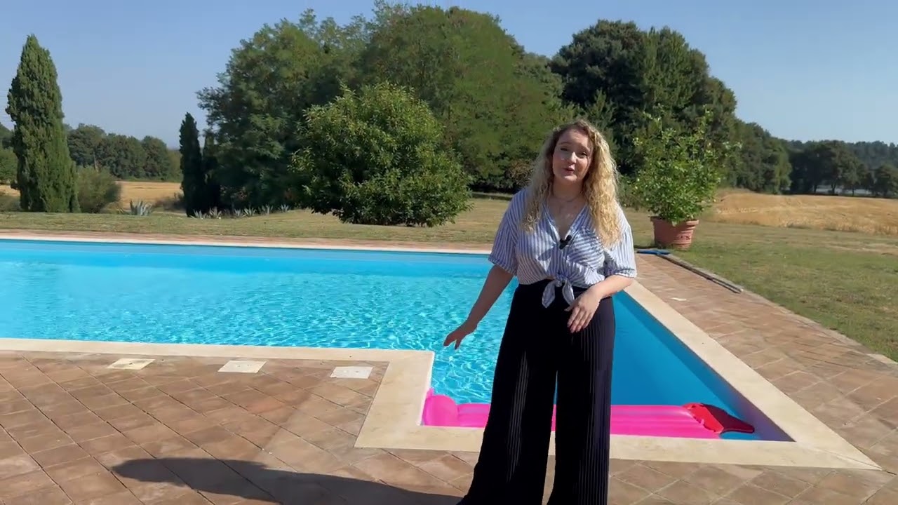 TRA LAZIO ED UMBRIA STUPENDA VILLA CON PISCINA E TERRENO HA.3