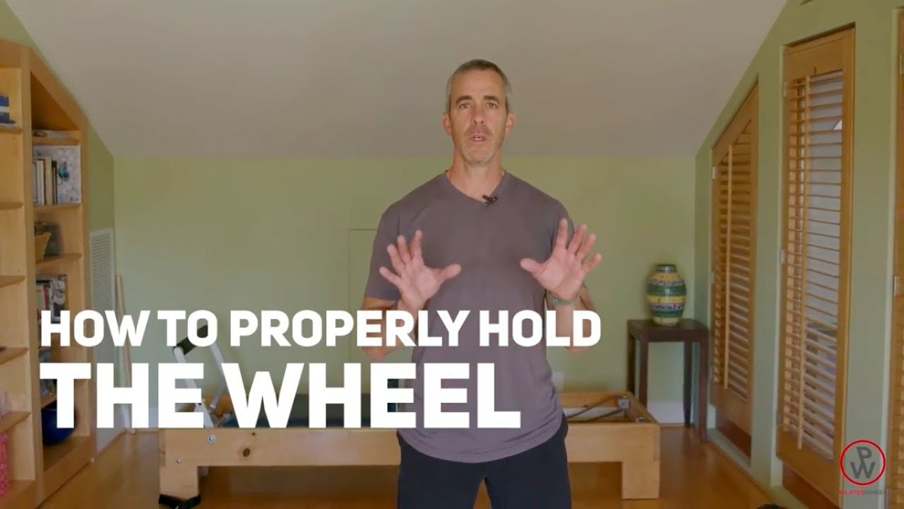 How to Properly Hold the Wheel