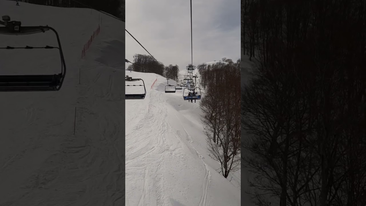 Ski lift going up in Gala Yuzawa