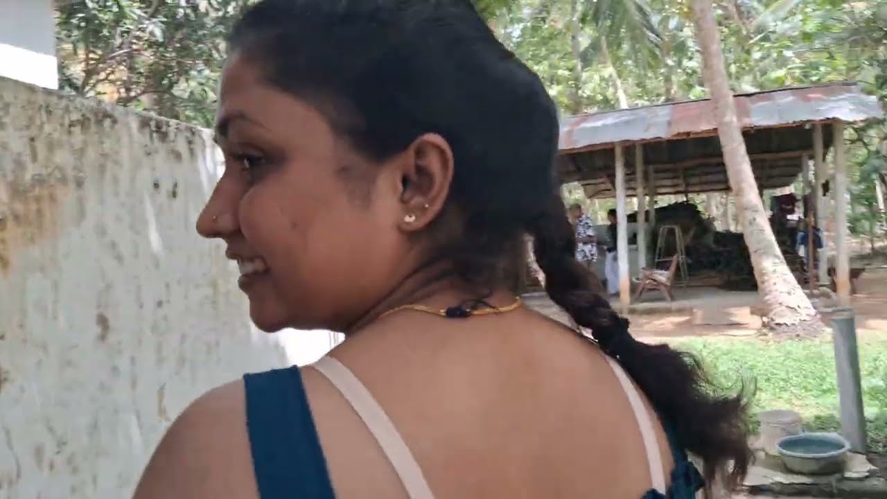 දුවලගේ ගෙදර දවසක් 