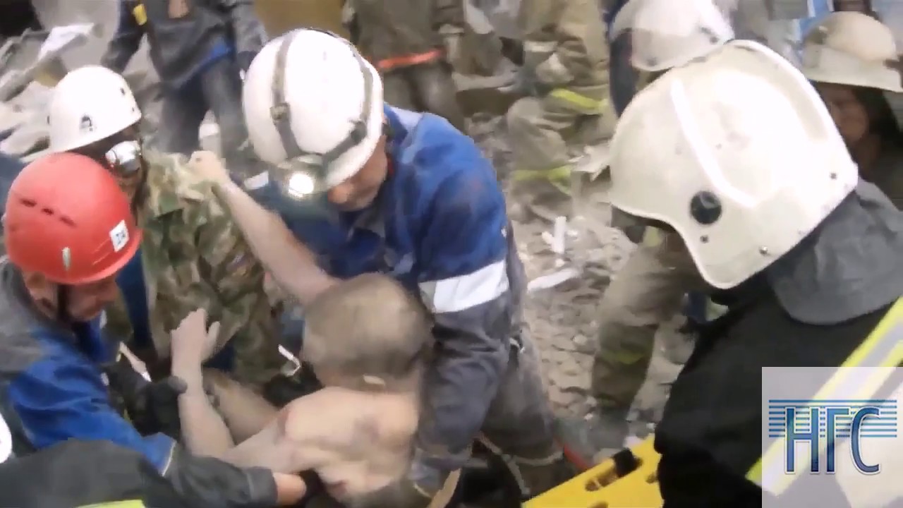 Обрушившаяся казарма в Светлом. Как спасали последнего выжившего