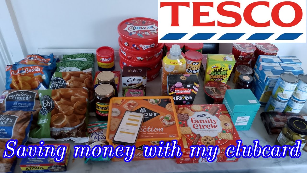 Рождественский продуктовый магазин Tesco, использующий баллы клубной карты.