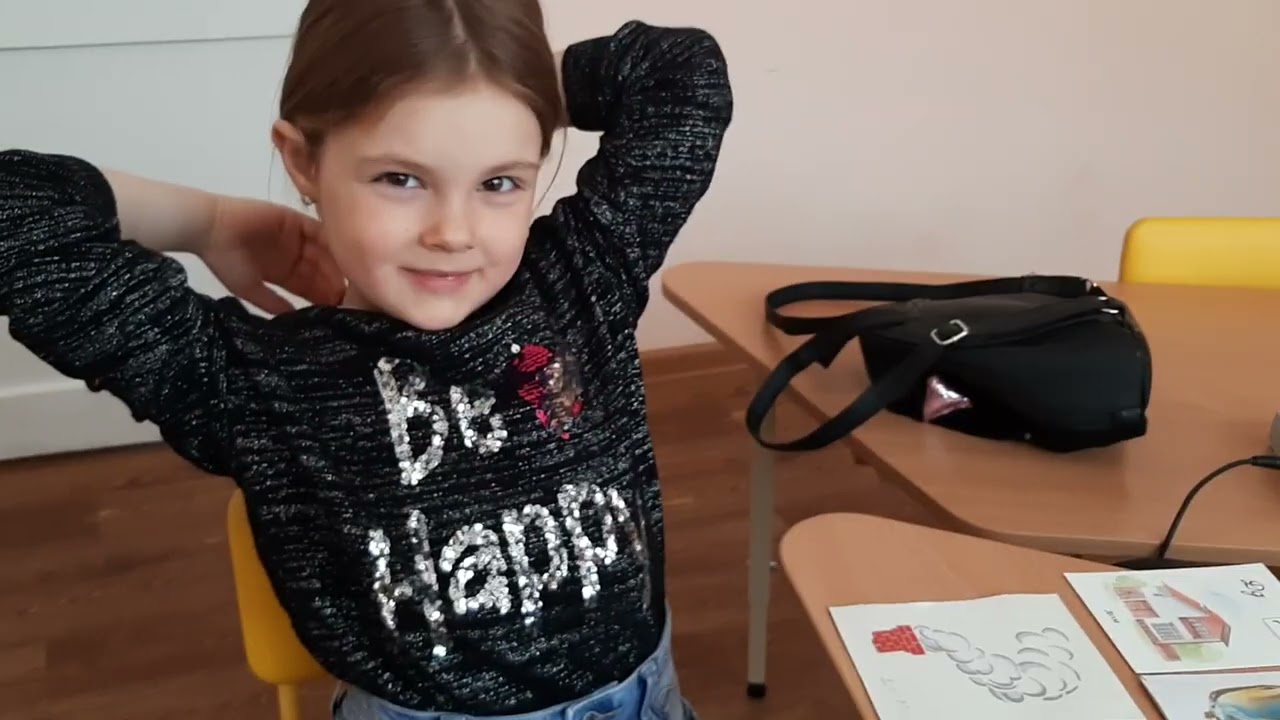 Занятие с глухим ребенком по обучению произношению