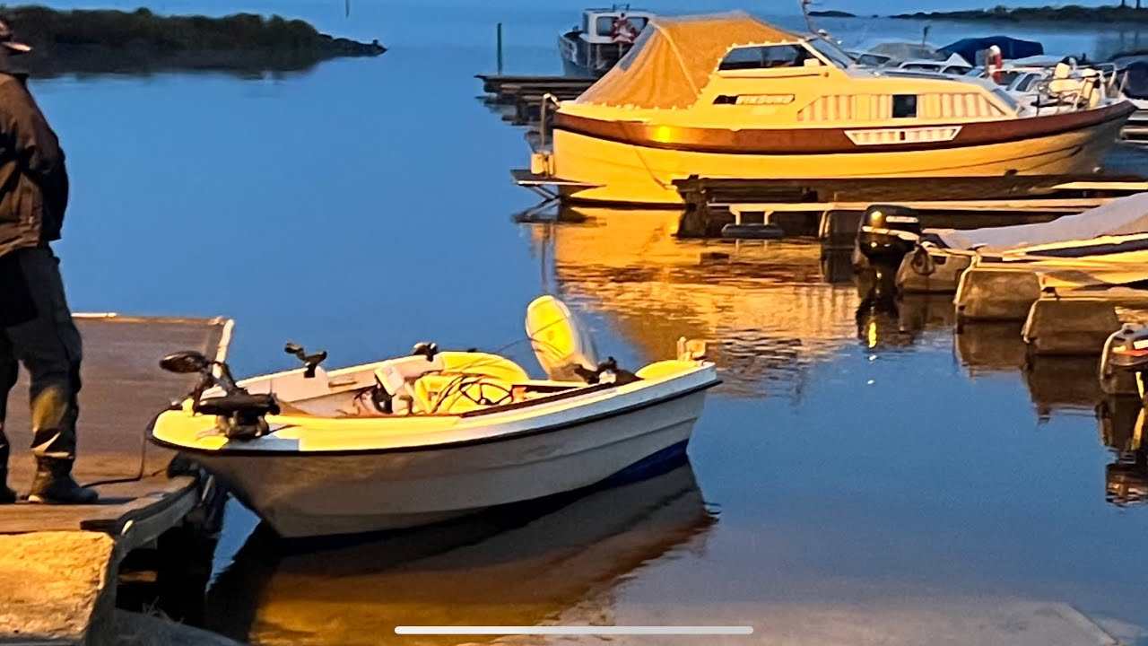 Fisketur på Storsjøen ( Odal )