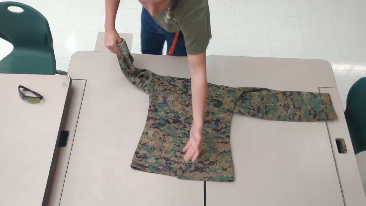MCJROTC Cadet Tutorial: Rolling Sleeves