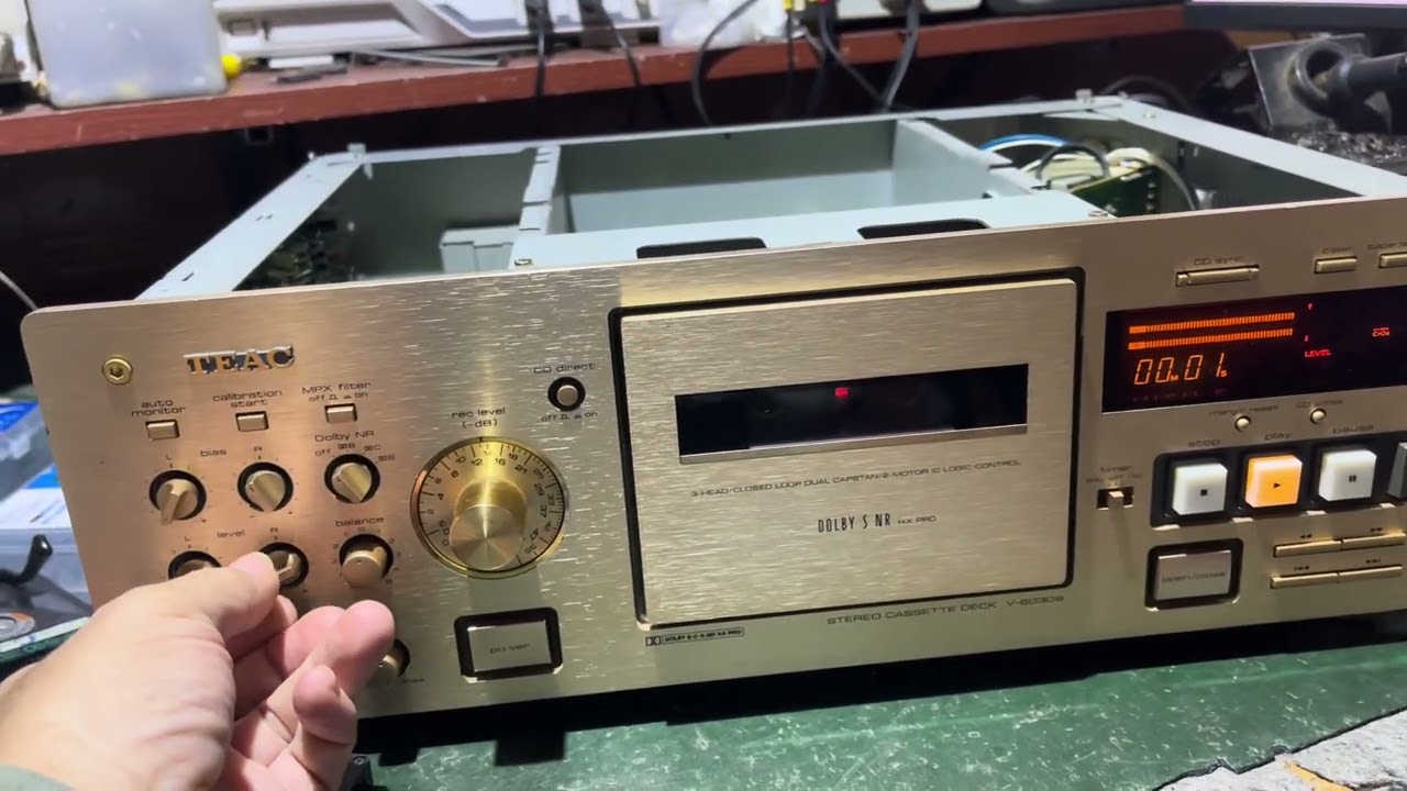 Teac  V-6030S máy đã giao lưu 