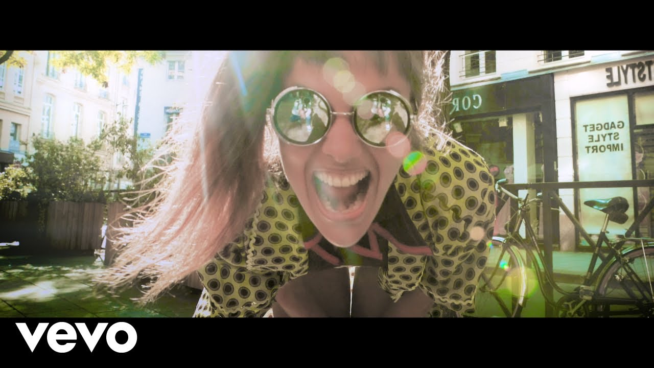Camille Bertault - Conne (Official Music Video)