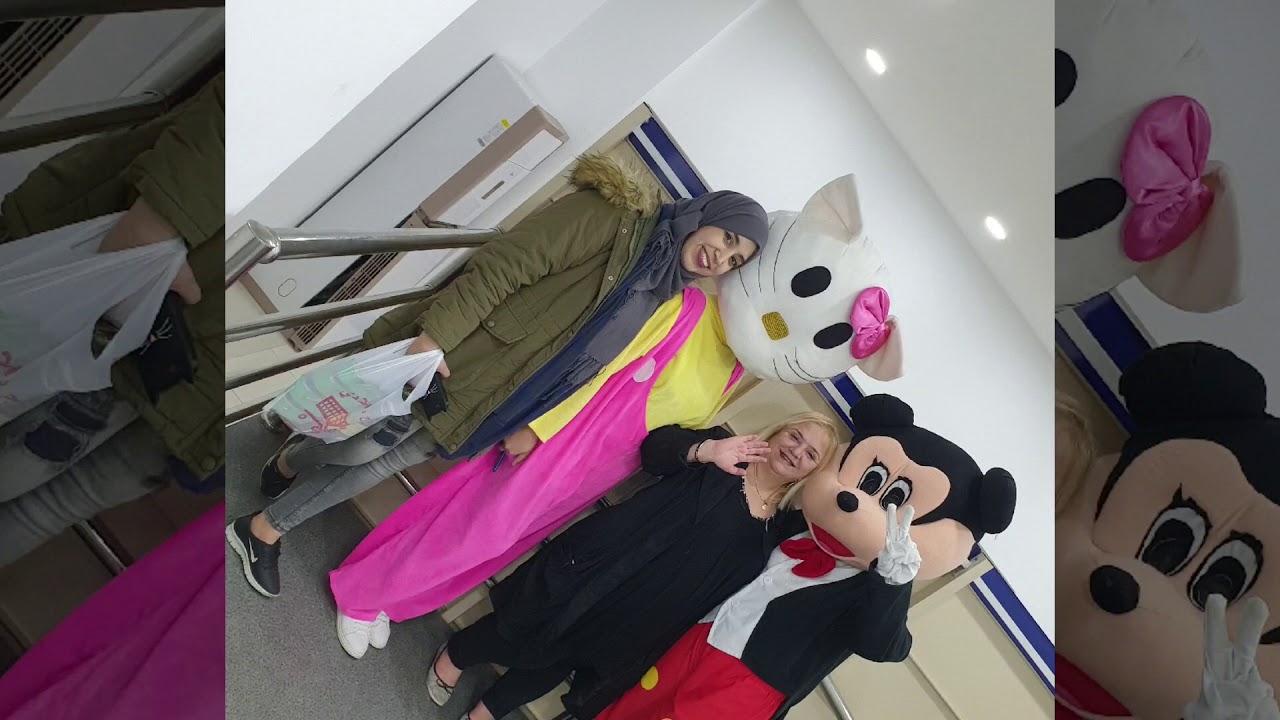 Mickey Mouse clown et magie. Jumelles market Boumerdes