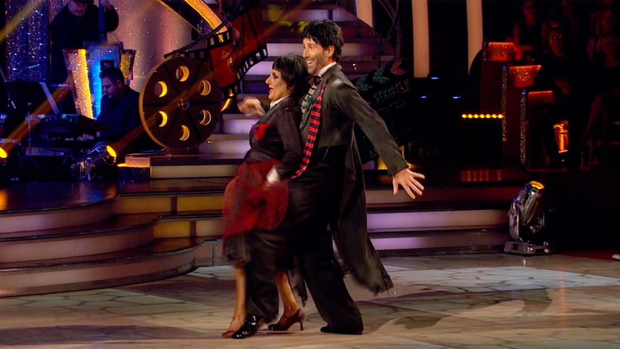 Lesley and Anton's Best Bits – It Takes Two | Strictly Come Dancing 2016 – BBC Two