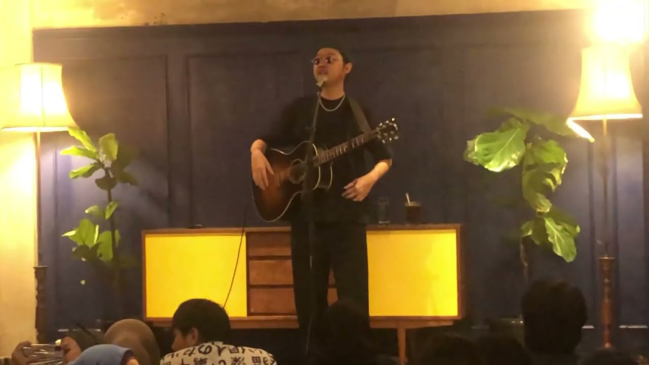 Pamungkas - Kenangan Manis (Acoustic Live at Little League, Jakarta 6/4/2023)