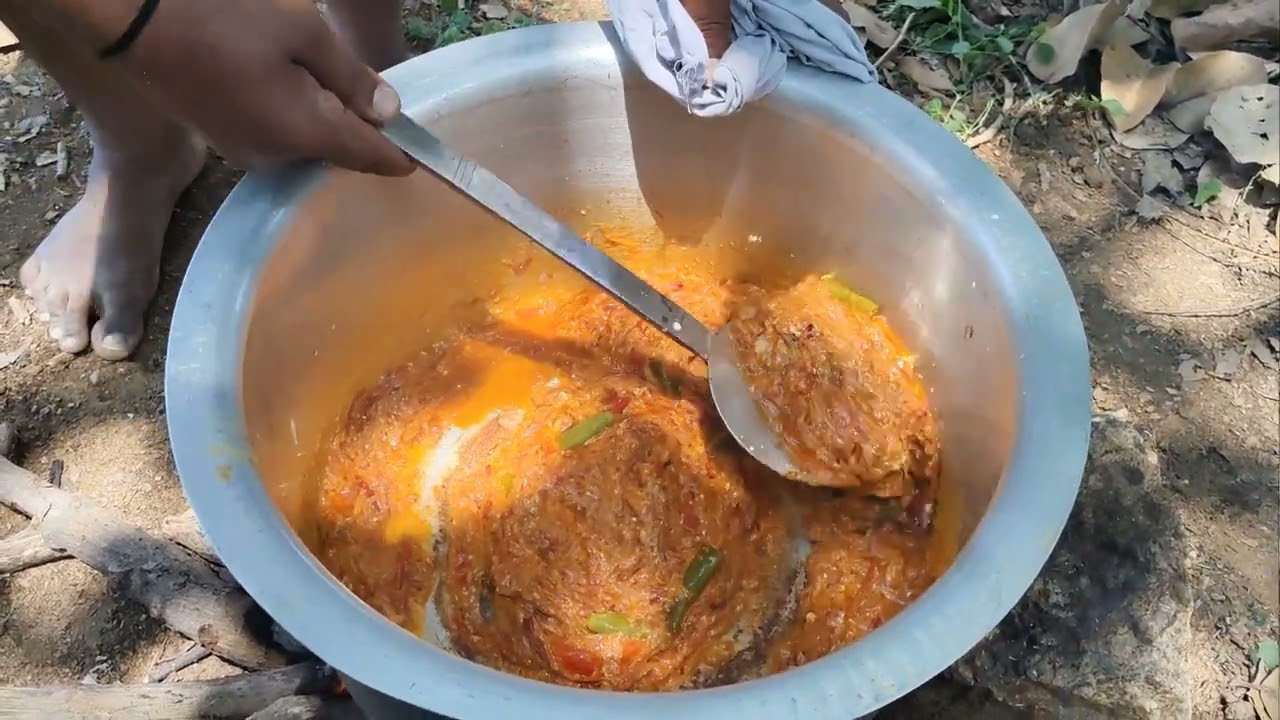 2 கிலோ சிக்கன் பிரியாணி ஆத்துல வச்சி சமைச்சி ஒரு அடி
