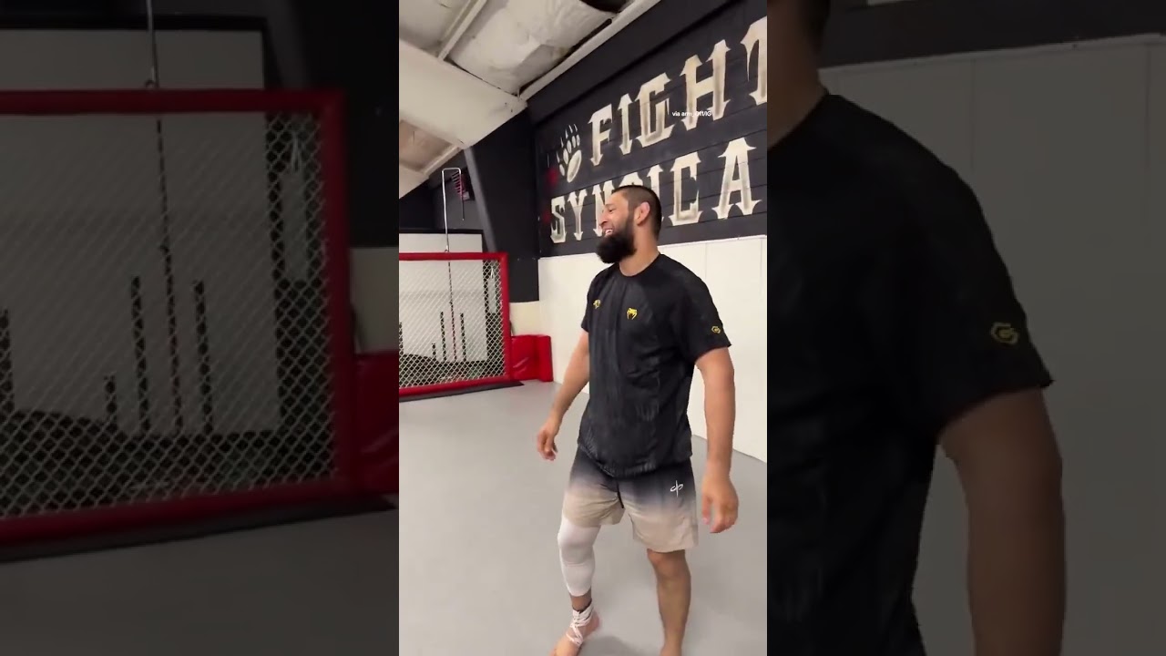 Can anyone take down Khamzat? (via arm_011/IG) #UFC #khamzatchimaev