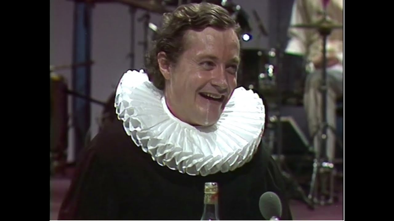 Overlærer Skelager, Sigurd Basel og et uventet gensyn.