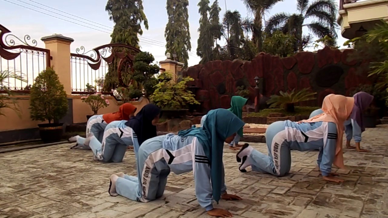 SENAM NIFAS AKBID AIFA HUSADA kelompok 1A ( TK.IIA )