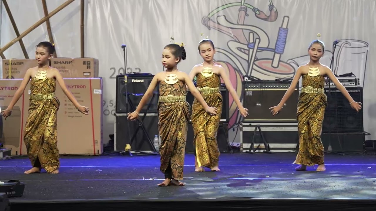 TARI NAWUNG SEKAR - Festival Klangenan Bantul | HIGH QUALITY AUDIO  #traditional #indonesiandance