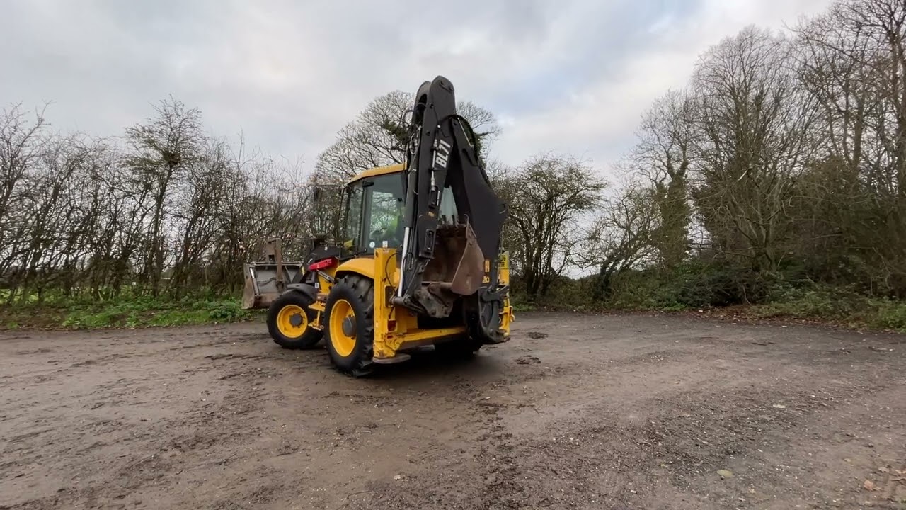 2006 Volvo BL71 Backhoe Loader - SHP0125