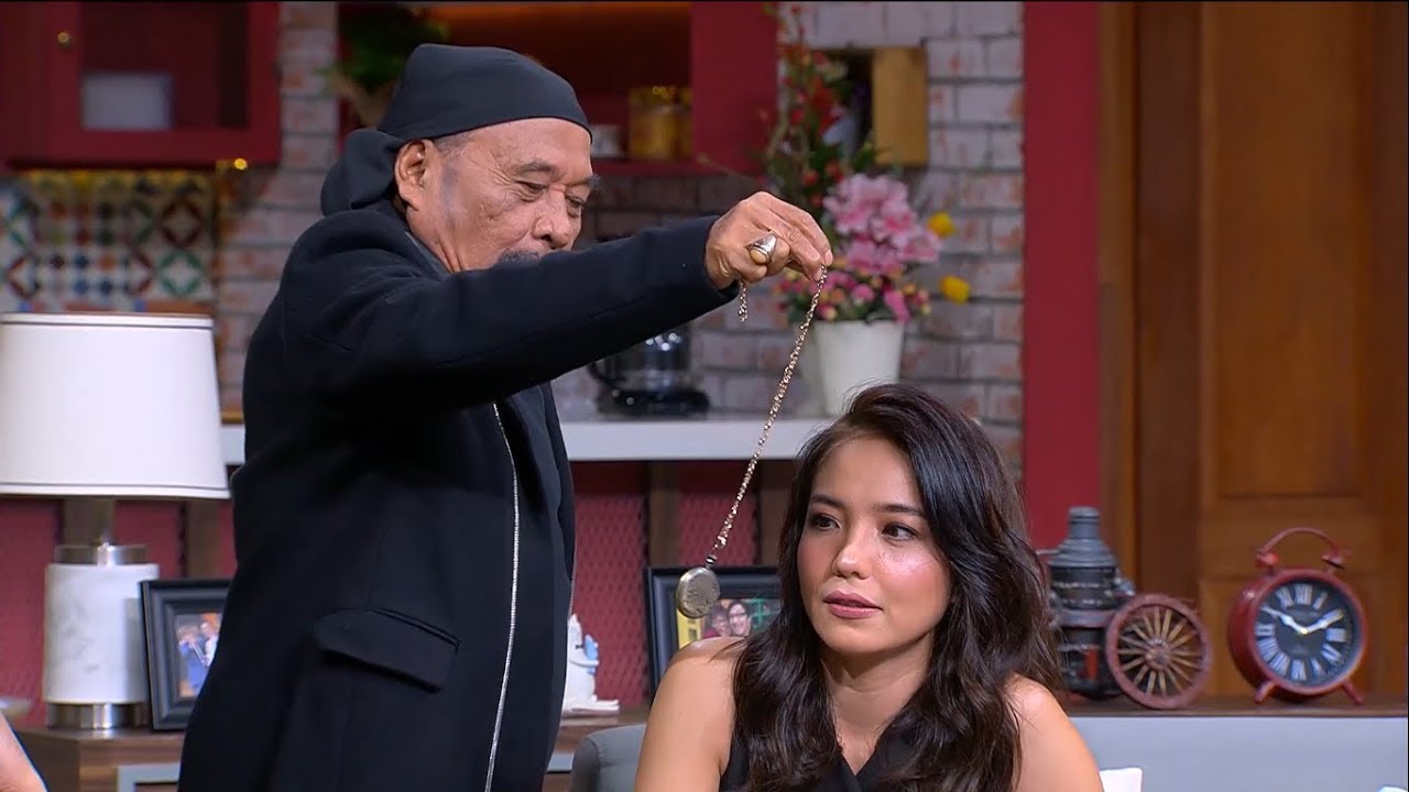 Katanya Mau Ngehipnotis, Kok Curi Kesempatan Gitu Sih Pak RT