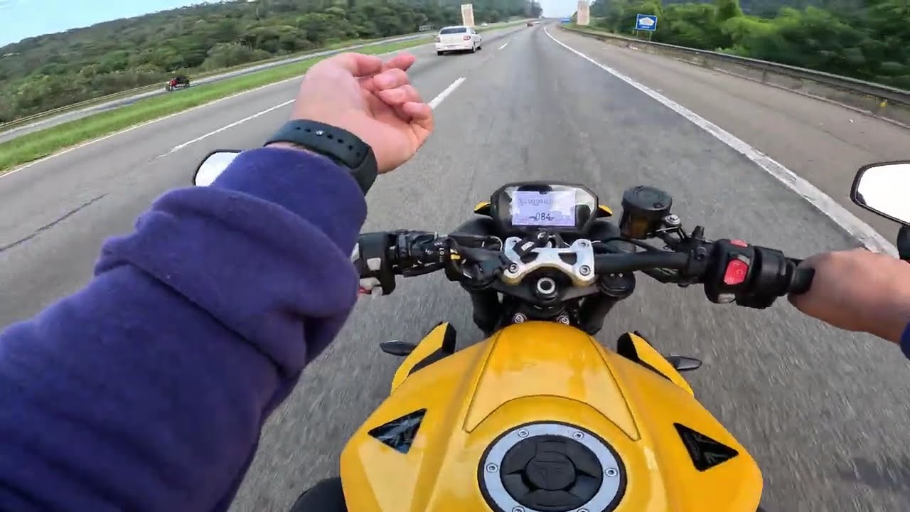765RS Street Triple - Rota estrada dos Romeiros até reserva de Cabreúva.