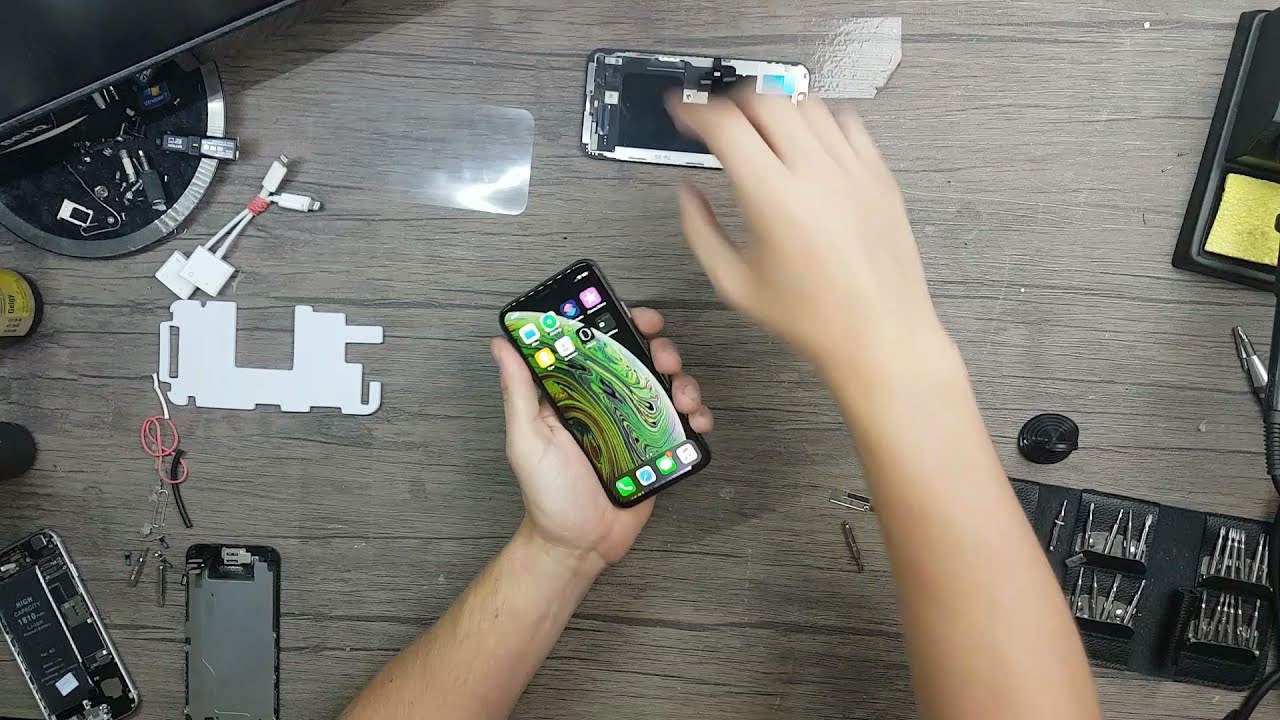 How to change display on Iphone XS