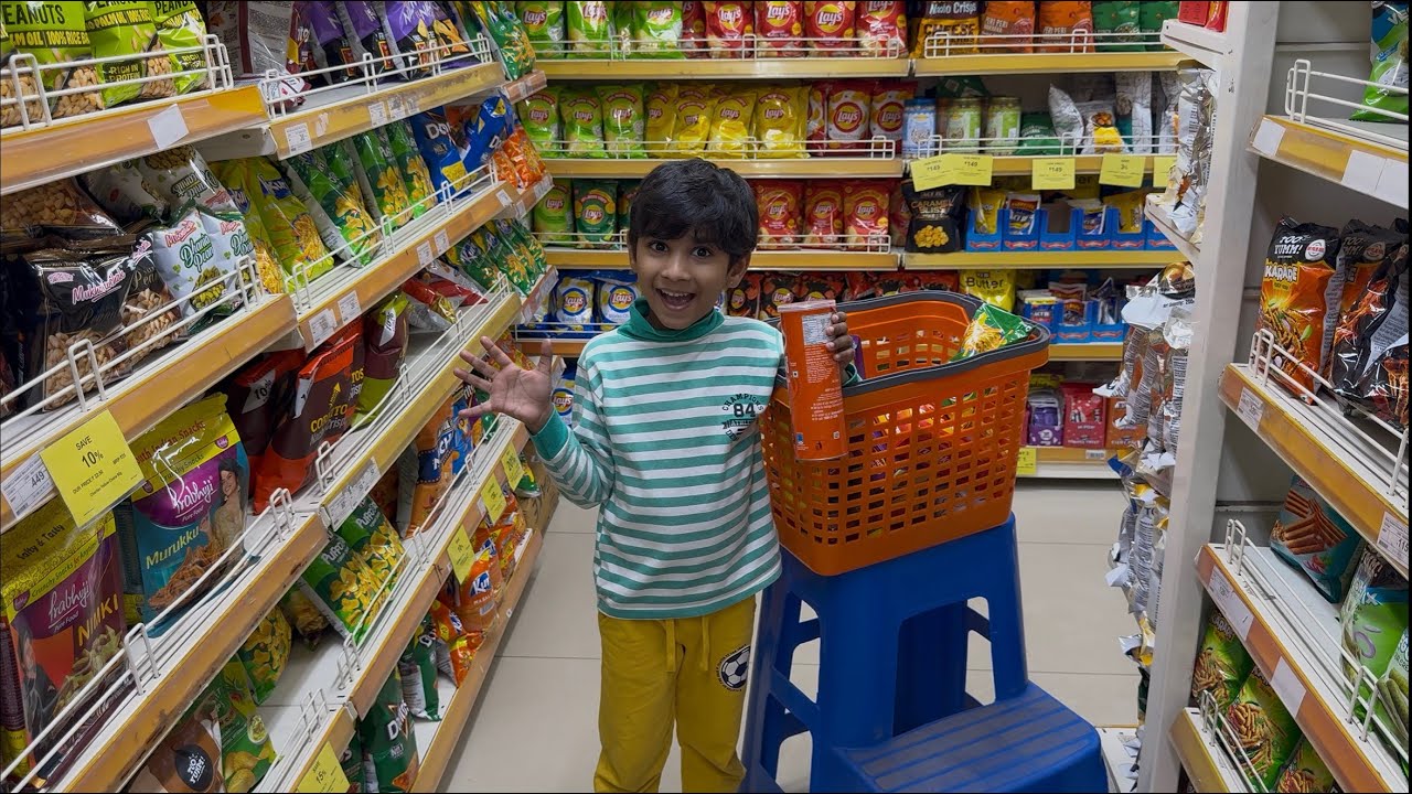 AARAV NE KI DHER SAARI SHOPPING ||
