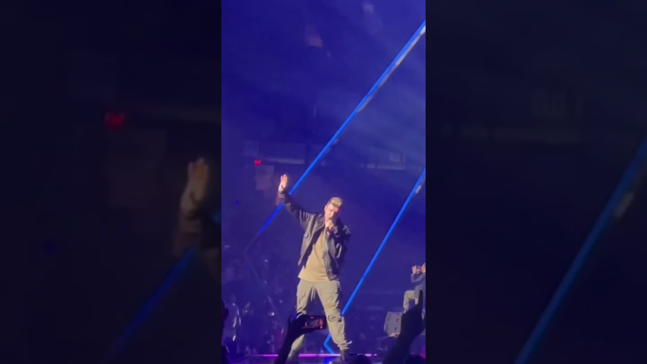 Backstreet Boys -Shape of My Heart- live 2022 Vancouver 