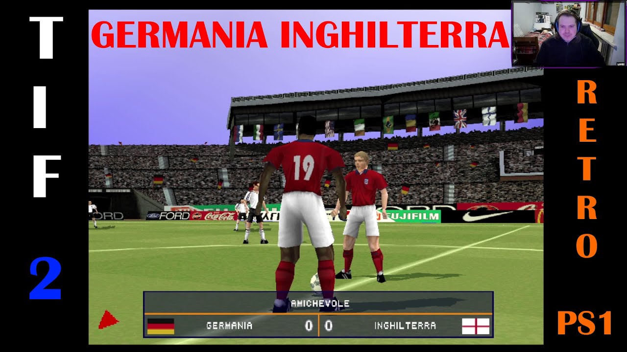 Retrogaming PS1. Proviamo This is Football 2 (2000). Germania - Inghilterra, sfida Bierhoff vs Owen