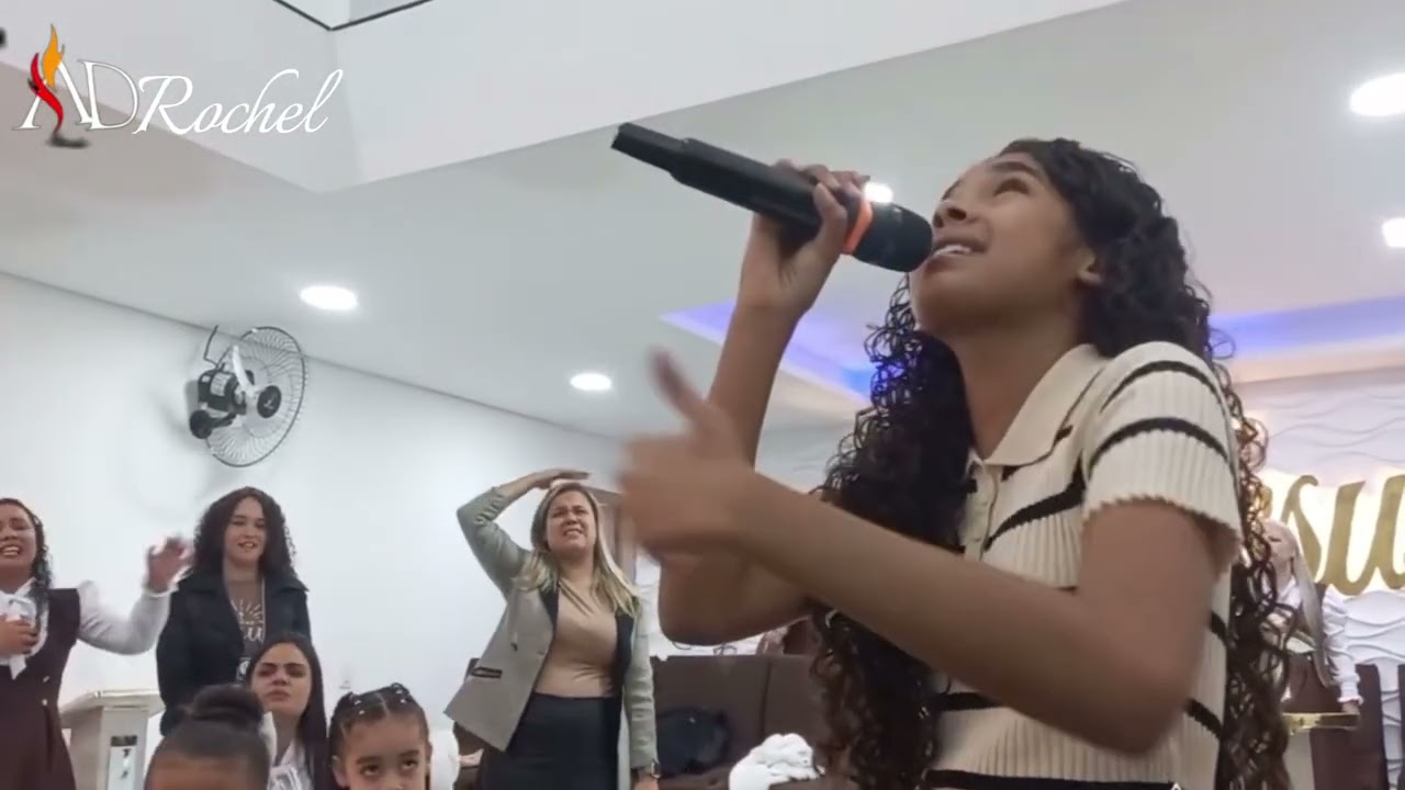 Esther & Esthefany  olha a voz dessas meninas culto com as crianças o céu desceu@esther-esthefany 