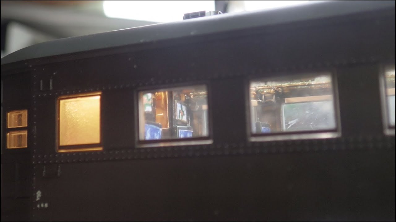 たのしい鉄道模型／オハフ３３内装を作成。ニス塗りの車内を再現。